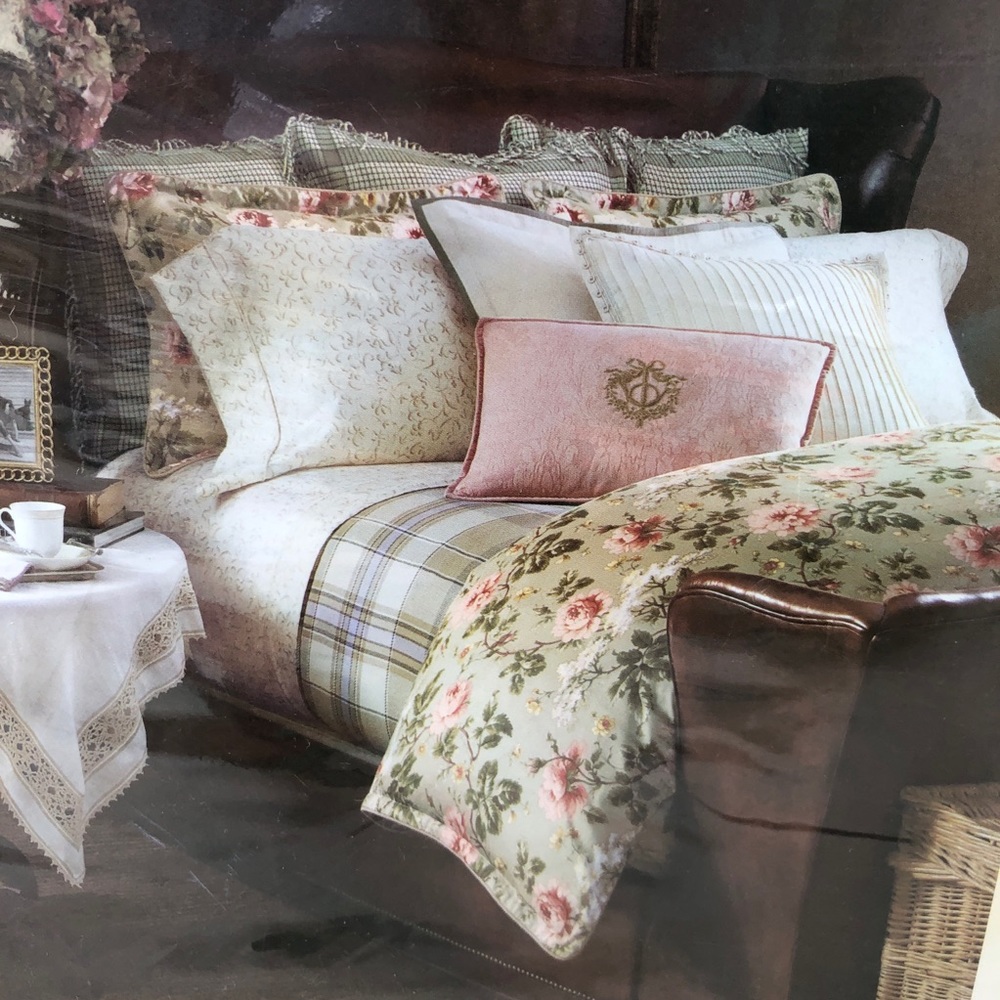 Ralph Lauren Yorkshire rose king fitted sheet brand new in the package